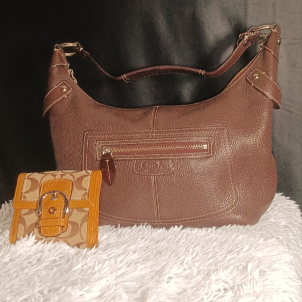 Coach purse and wallet